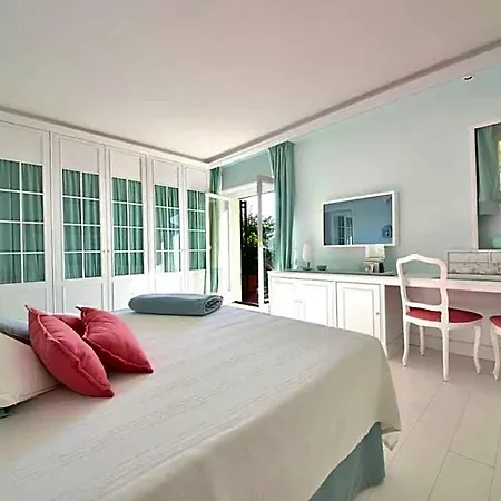 Mares - Sea View, Free Garage *